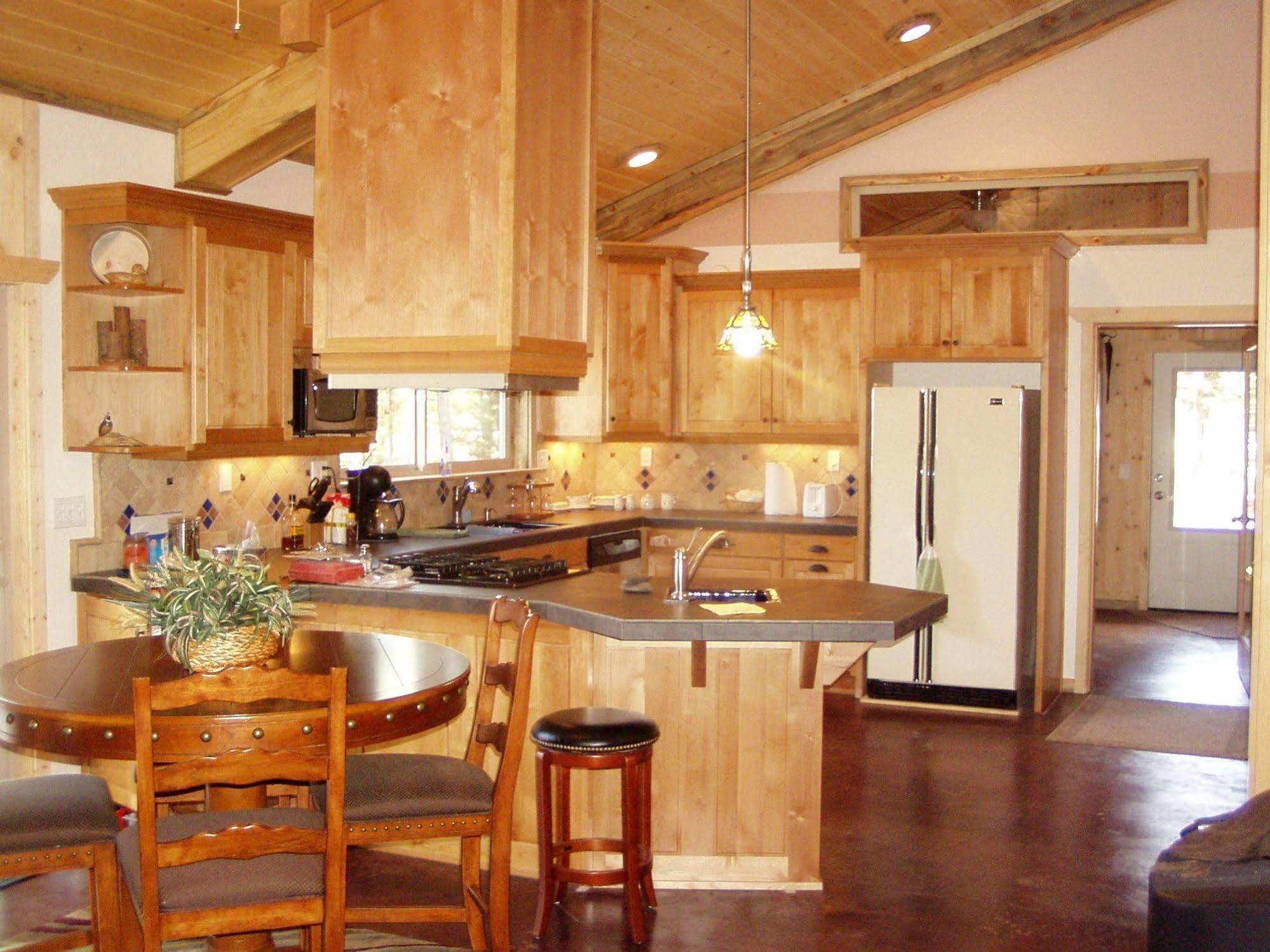 Diamondstone Guest Lodges La Pine Luaran gambar