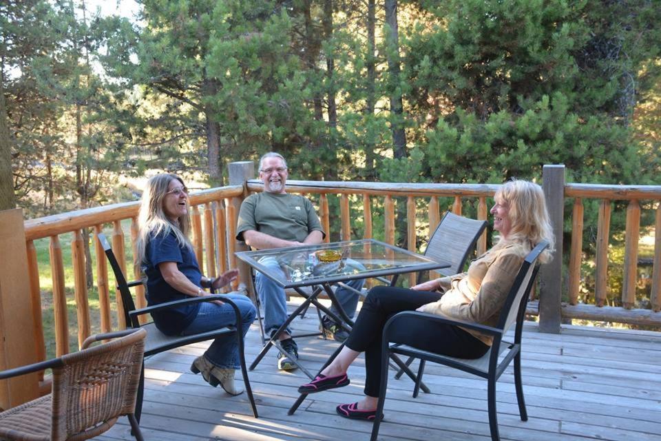 Diamondstone Guest Lodges La Pine Luaran gambar